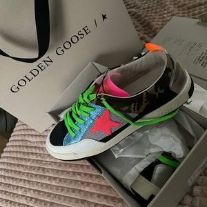 Sneakers